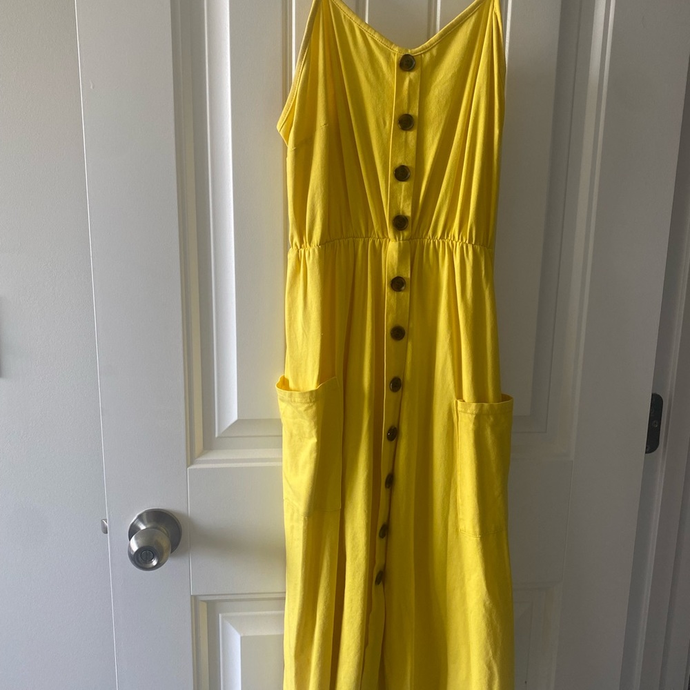 Yellow dress